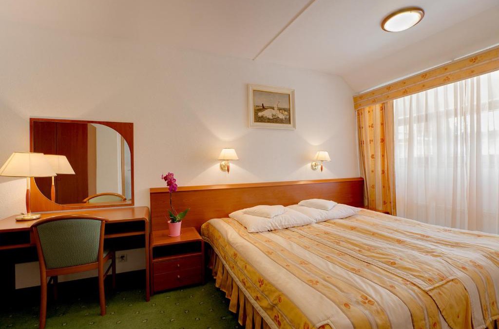 Kazimierz Dolny Hotel | Hotel Zajazd Piastowski