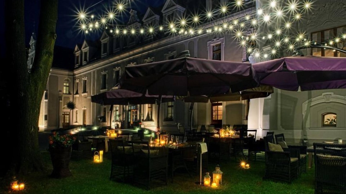 Lubliniec Hotel | Hotel Zamek Lubliniec