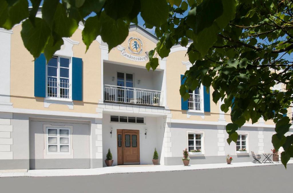 Finningen Hotel | Hotel Zum Schlössle