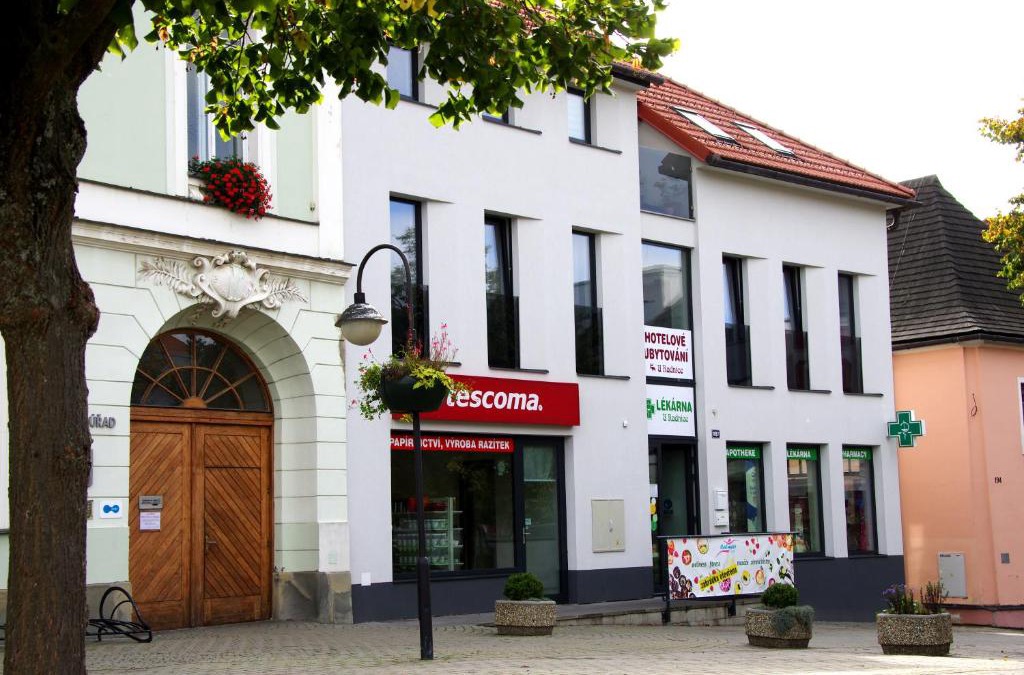 Valasske Klobouky Hotel | HOTELOVÉ UBYTOVÁNÍ U RADNICE