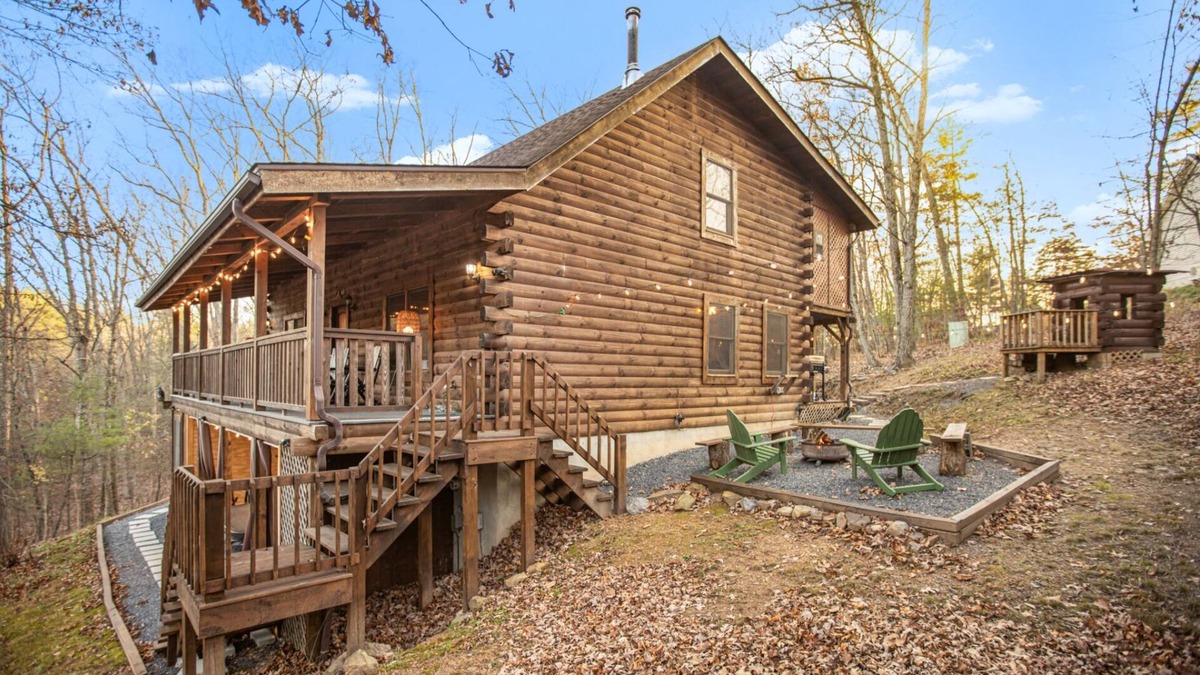 Mount Jackson Cabin | HotTub, Gym, Theater, PetFriendly, 8min to slopes!
