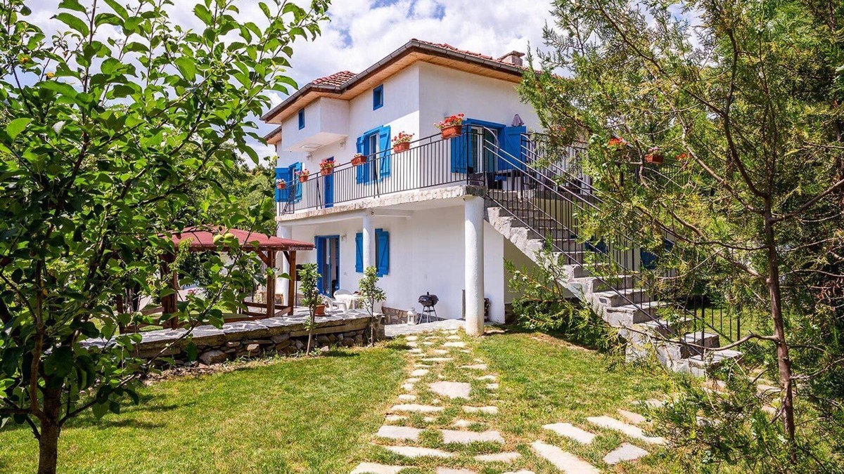 Marchevo House | House 04 Bedrooms 04 Bathrooms With Pool and View on Pirin Mountain!