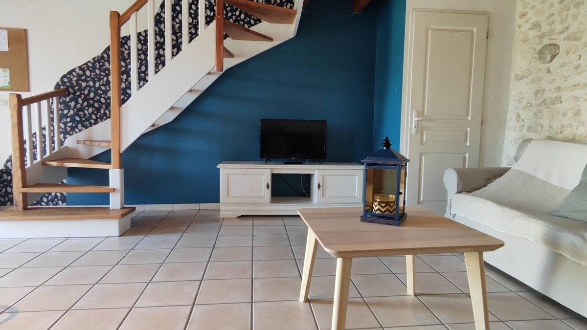 Ternant Apartment | House 11 sleeps 5/7 2 bathrooms