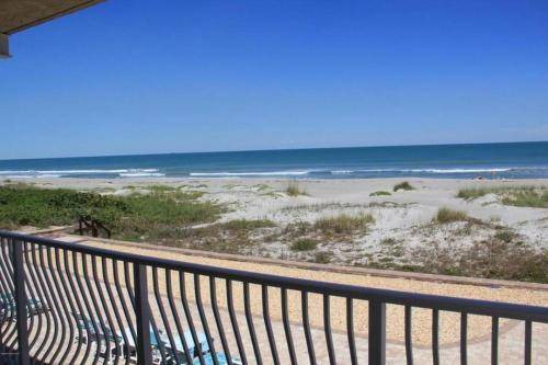 Crescent Beach House | House ∙ 2 bedrooms ∙ 6 guests