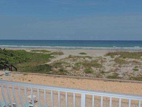 Crescent Beach House | House ∙ 2 bedrooms ∙ 6 guests