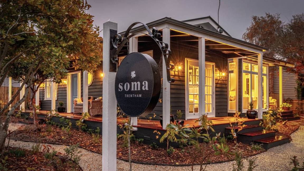 Trentham House | House ∙ 3 bedrooms ∙ 6 guests