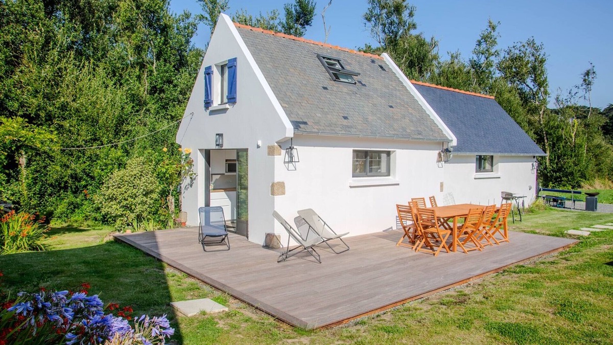 Penvenan House | House 300 m from the sea with garden