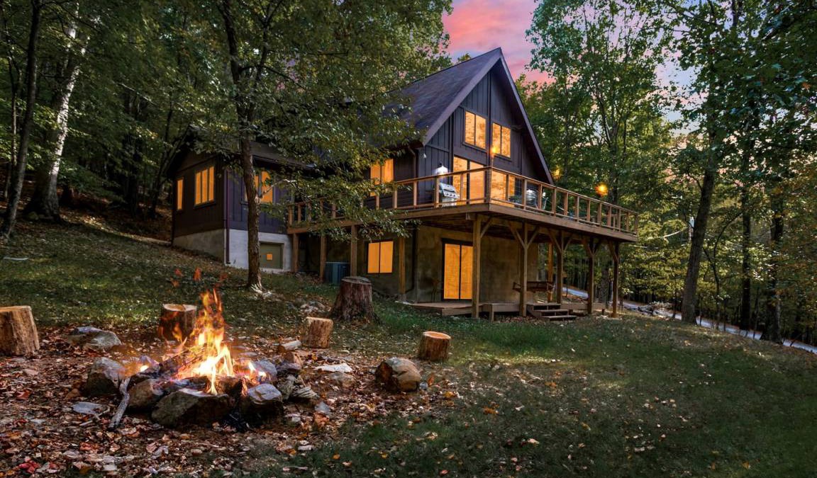 Berkeley Springs House | House ∙ 4 bedrooms ∙ 10 guests