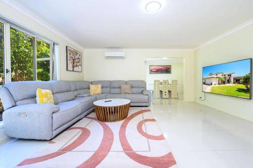 Helensvale House | House ∙ 4 bedrooms ∙ 8 guests
