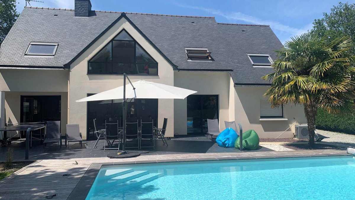Crach House | House 4 bedrooms swimming pool 7min from beaches near carnac la trinité sur mer