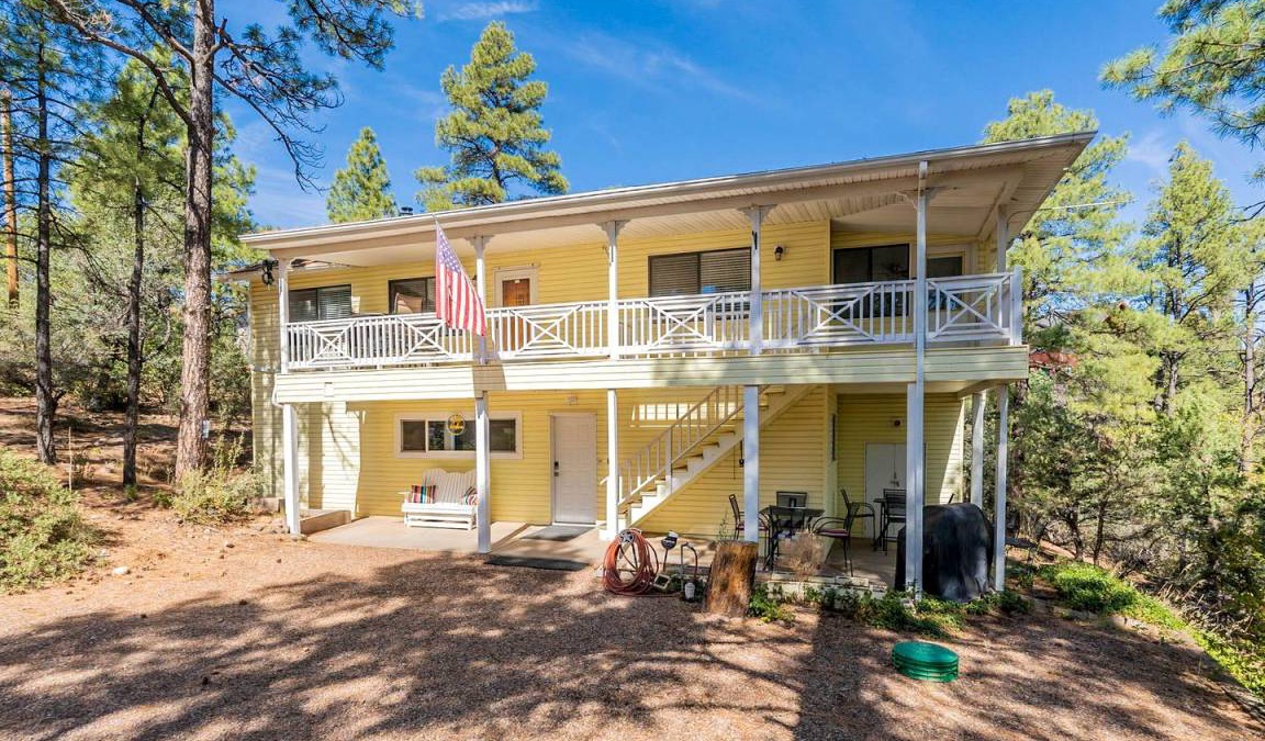 Show Low House | House ∙ 5 bedrooms ∙ 12 guests
