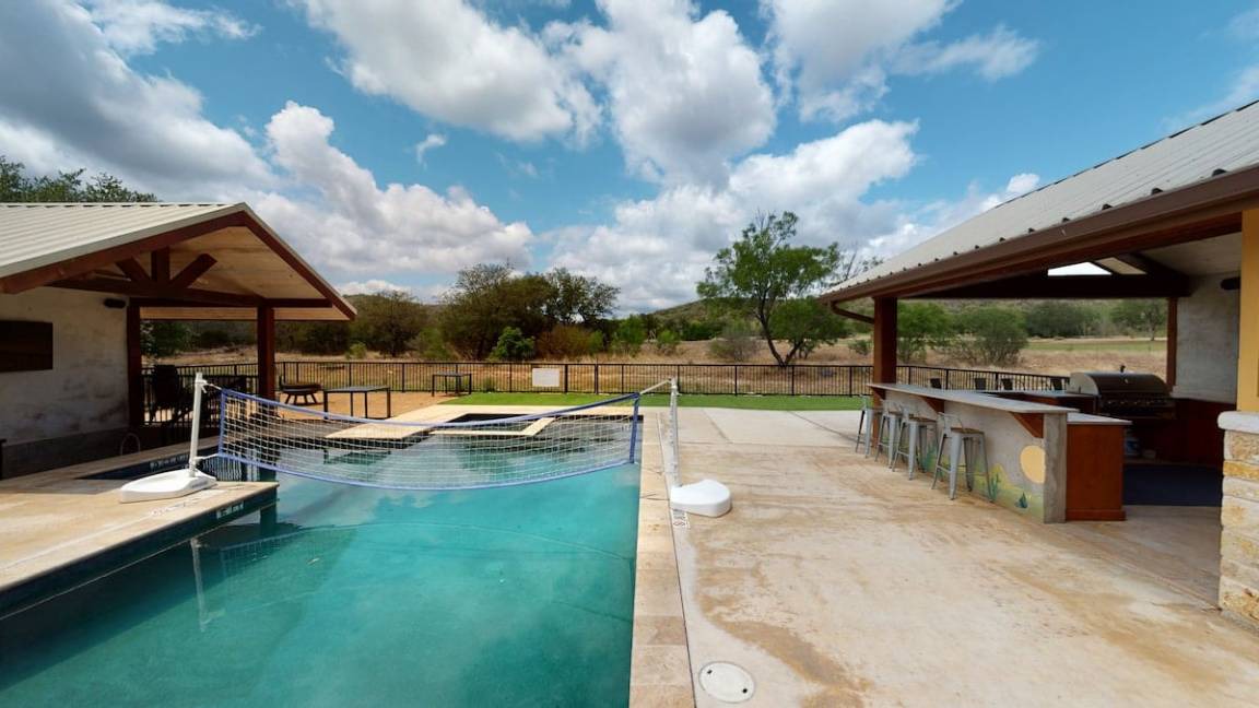 Sabinal House | House ∙ 5 bedrooms ∙ 28 guests