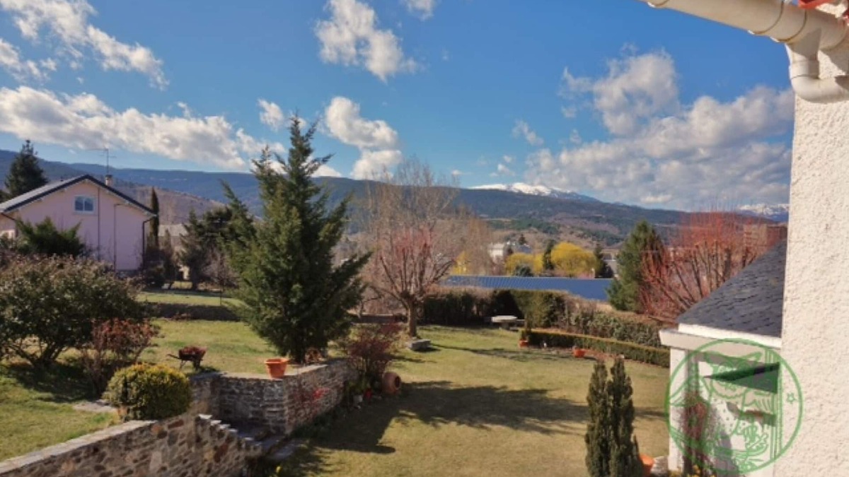 Osseja House | House 6/7 pers WIFI, large garden on Osseja 2 km from Spain 30mn from the slopes