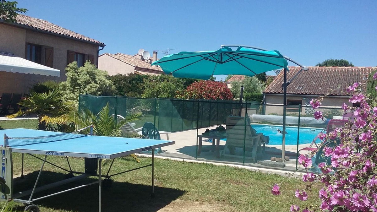 Plaisance-du-Touch House | House 8 to 10 pers private swimming pool at 15 km Toulouse 3 ch + Mezzanine 4 beds