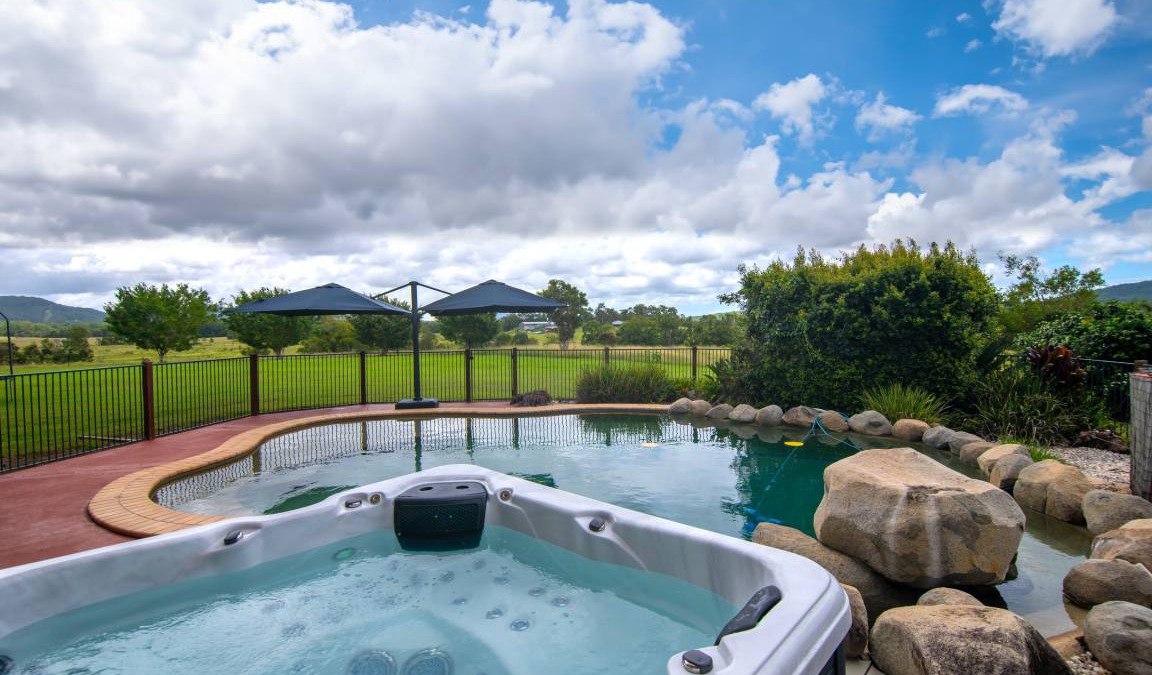 Bridges House | House ∙ 9 bedrooms ∙ 30 guests
