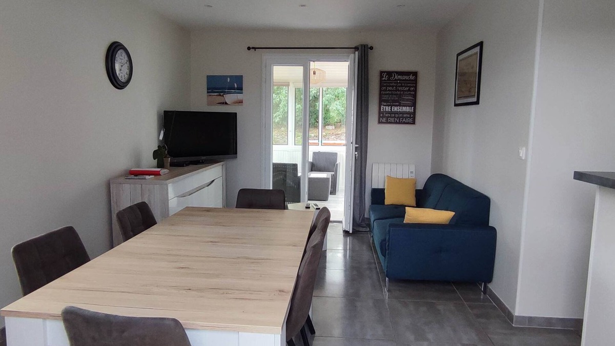 Barneville-Carteret House | House 900m from the beach