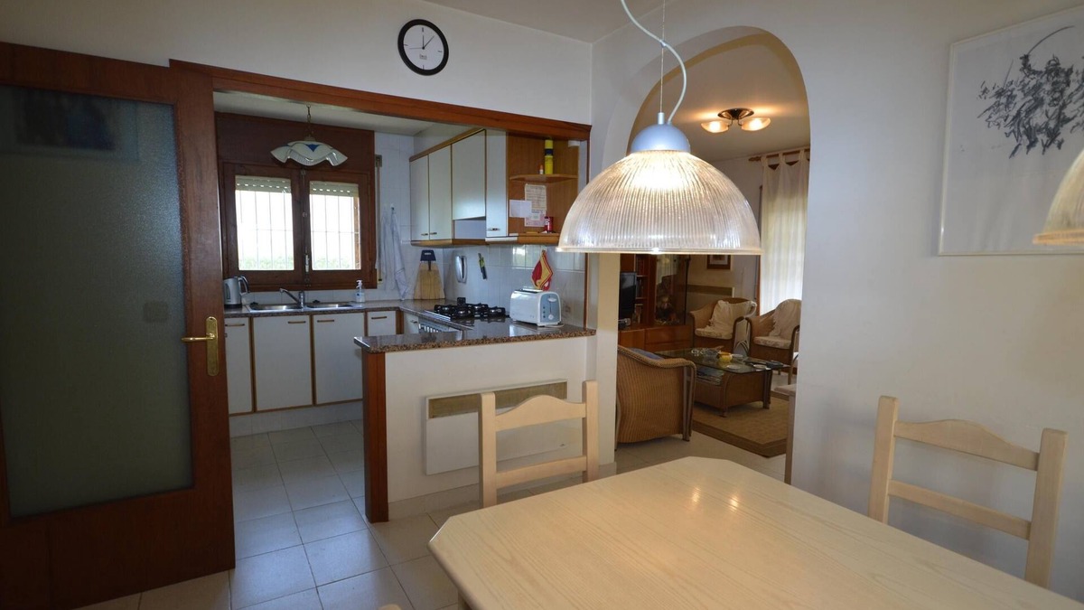 Sant Pere Pescador Ski Chalet | House Amfora 25 - pool, barbecue, wifi, parking. Costa Brava
