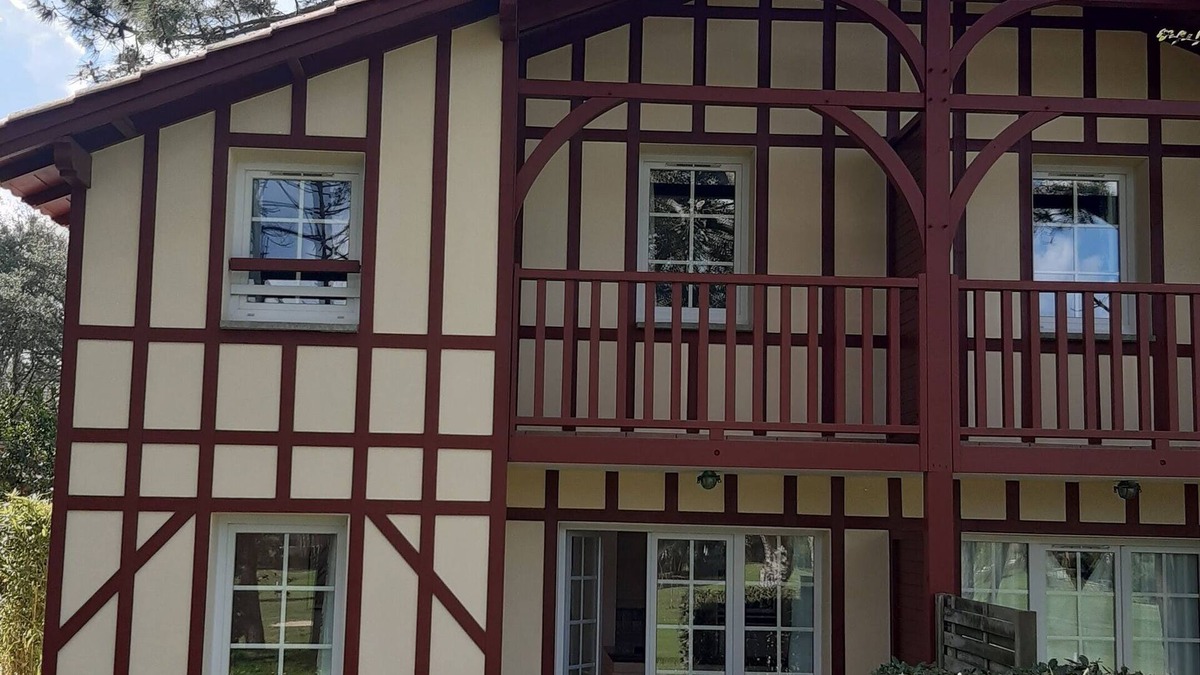 Moliets-et-Maa House | House among the pines, between golf course and ocean