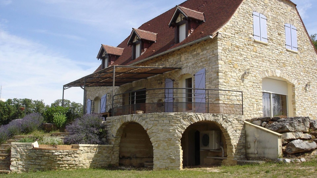 Cuzance House | house between Lot and Périgord 8 people swimming pool