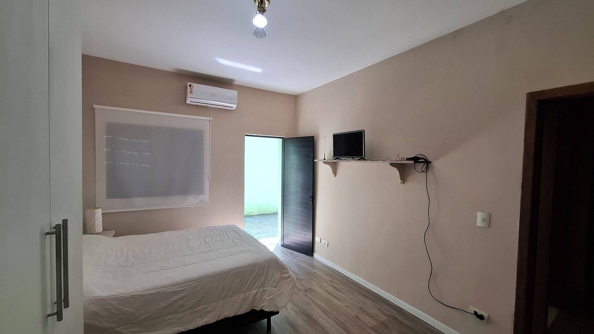 Sao Paulo House | House, 3 bedrooms with double beds, suite, air conditioning, swimming pool, 2 garages