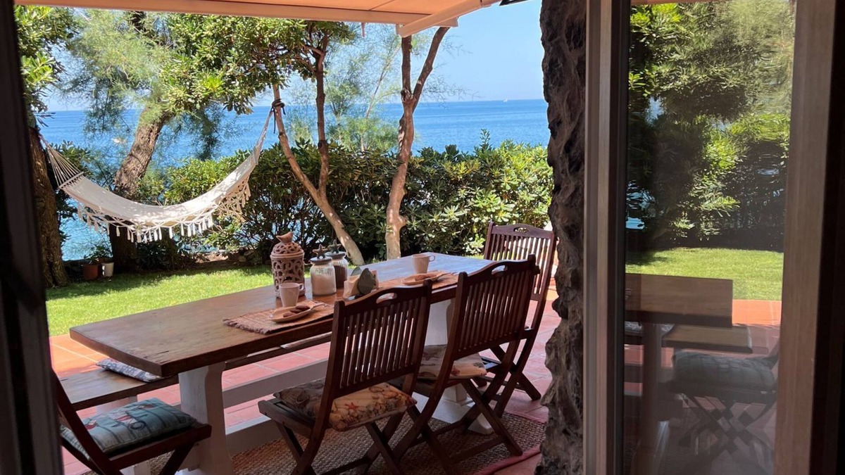 Castiglioncello House | House by the sea with equipped terraces, direct access to the sea