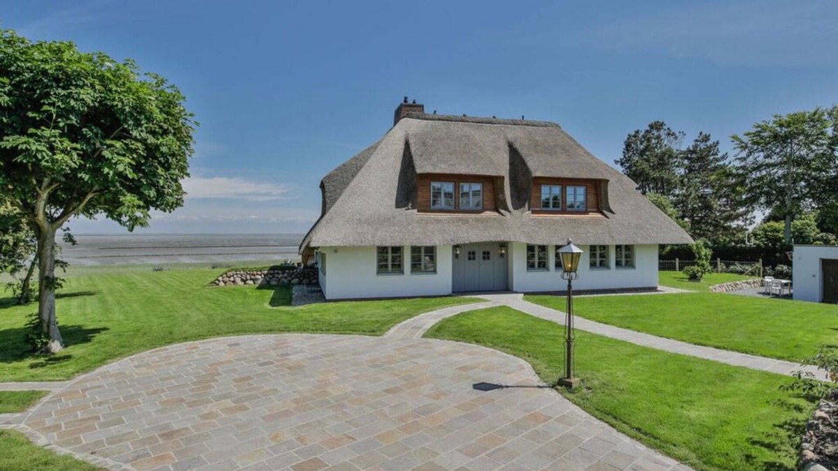 Keitum House | House by the sea Comfortable holiday residence