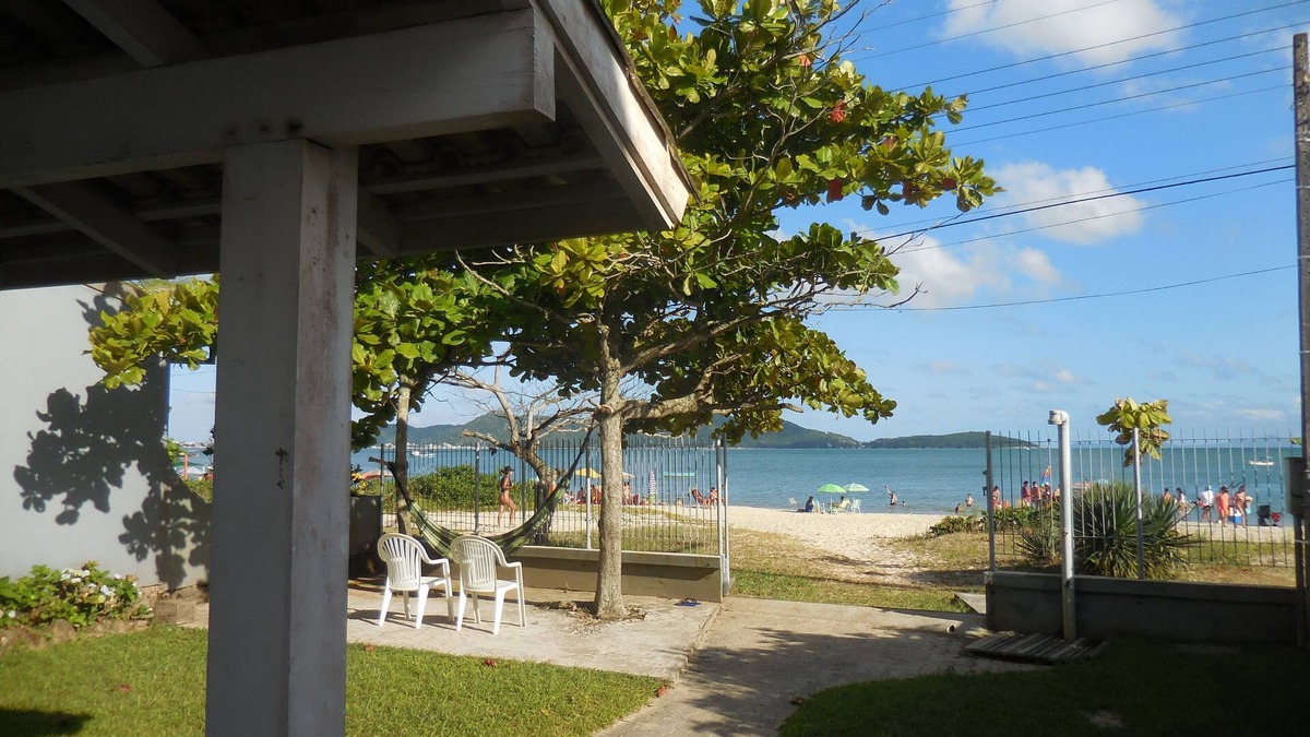 Zimbros House | House by the sea, on the beach of Zimbros Air-conditioned, Wi-Fi, for family.