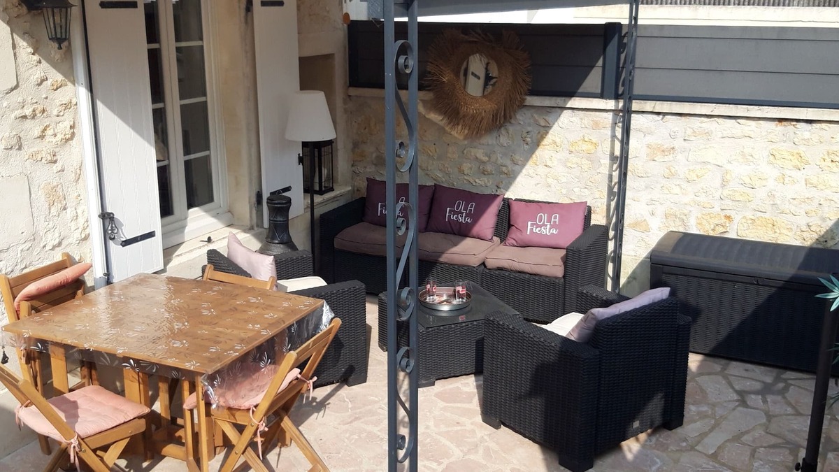 Saint-Porchaire House | House center Charente maritime ideal for any type of stay sea and countryside