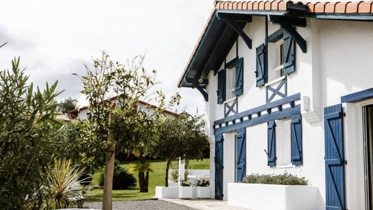 Guethary House | House center Guethary Maisons Dominos 1
