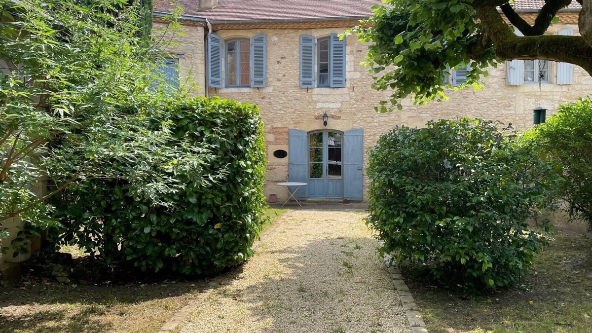 Le Bugue House | House center town, perigord noir, close to shops, quiet, garden