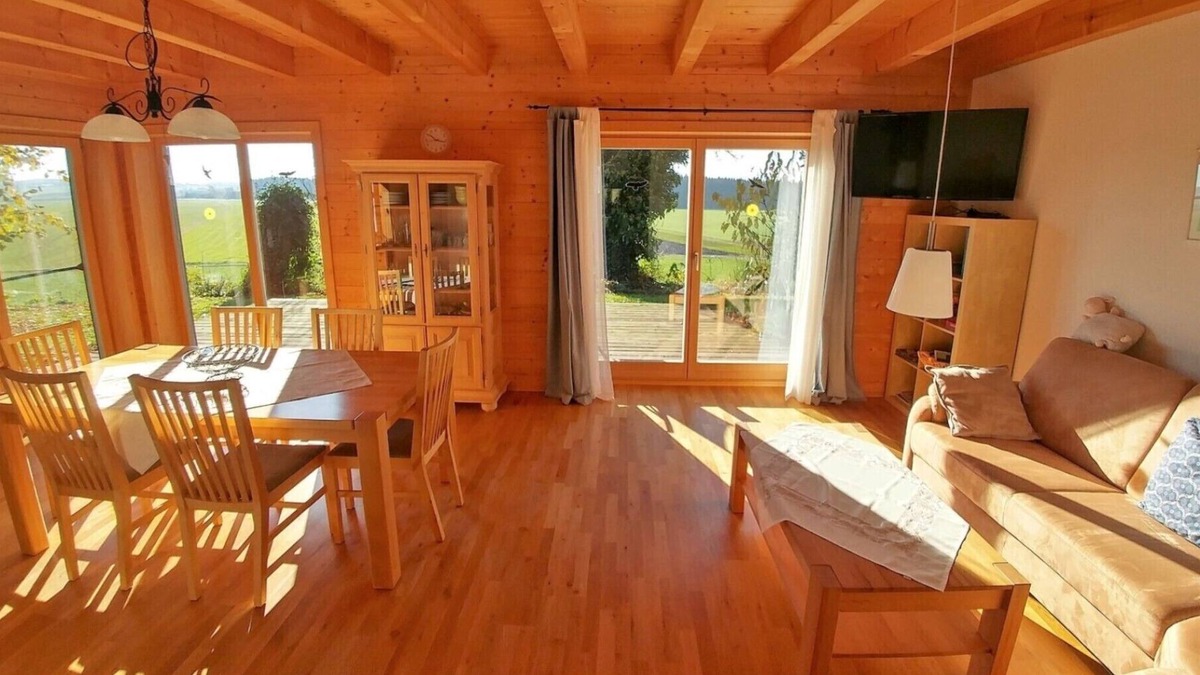 Traunreut Apartment | House Efeu 90m², up to 6 persons, 3 separate bedrooms