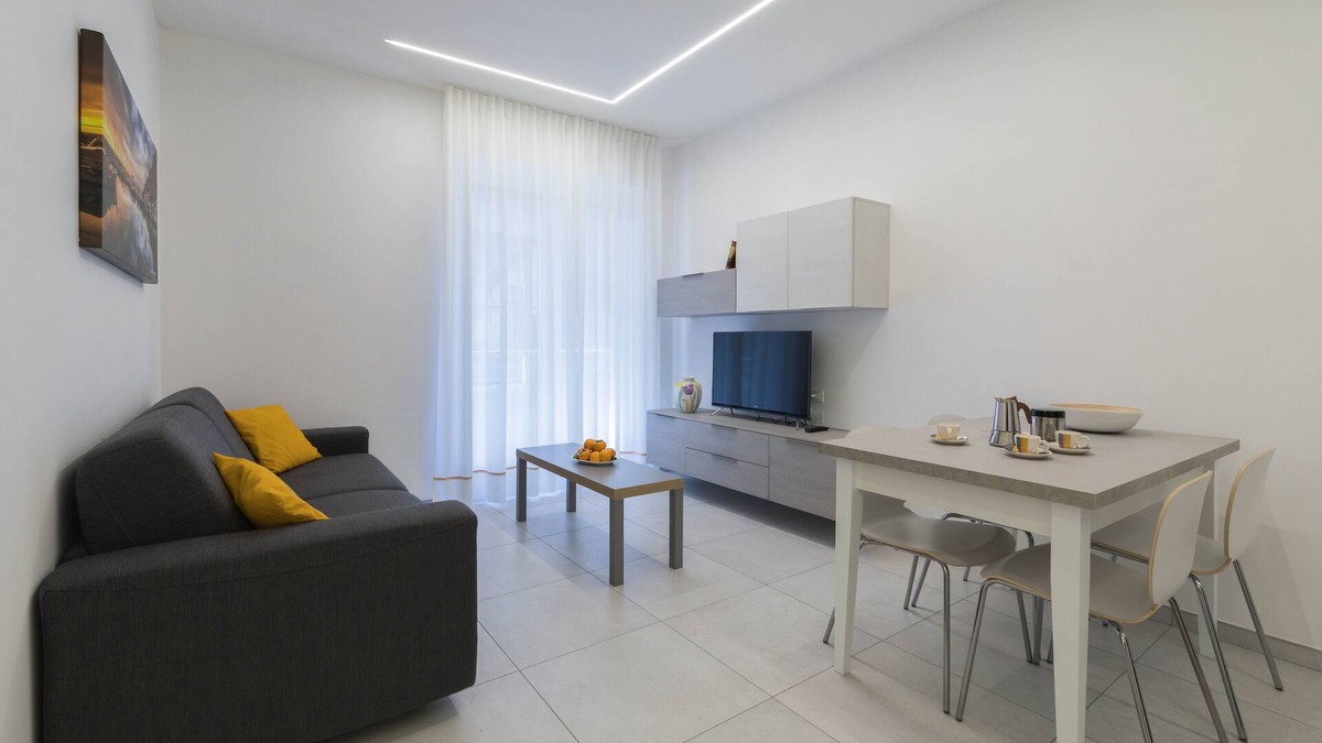 Alassio Apartment | House ESEDRA - " 2 " air conditioning, wifi, parking, tv led 40" - 100mt sea