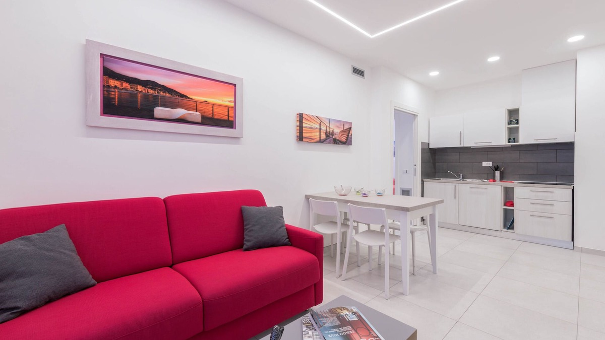 Alassio Apartment | House ESEDRA - " A " air conditioning, wifi, parking, tv led 40" - 100mt sea