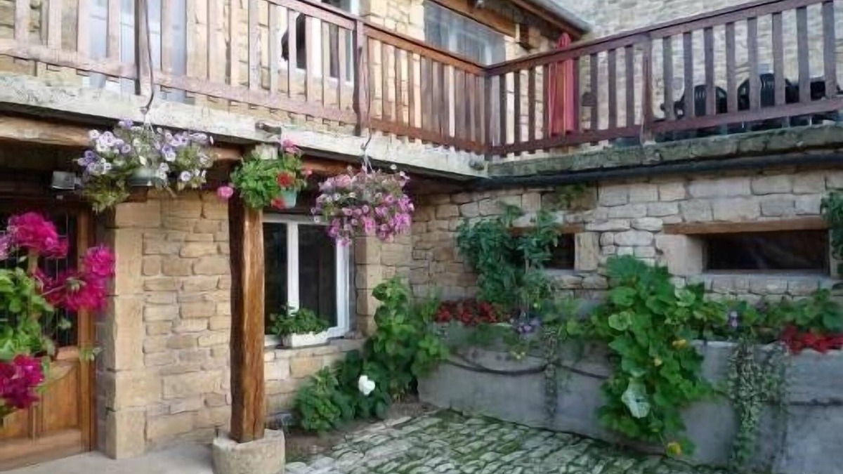 Autreville-Saint-Lambert House | House for rent 68 persons in Autreville St Lambert (Meuse)