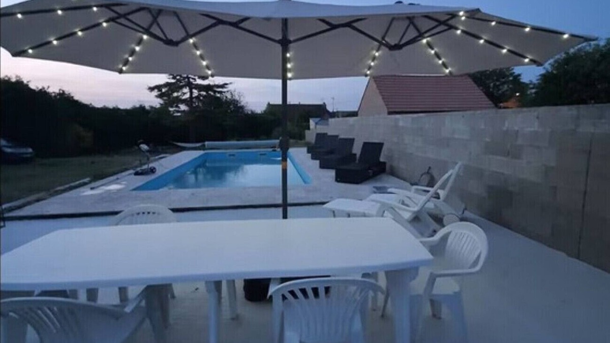 Saint-Georges-sur-Arnon Ski Chalet | House for 12 people with swimming pool, Domaine d'Ayden