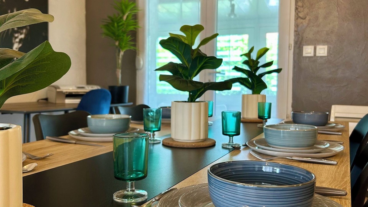 Chaumont House | House facing Palestra: veranda & enclosed garden. Pets welcome!