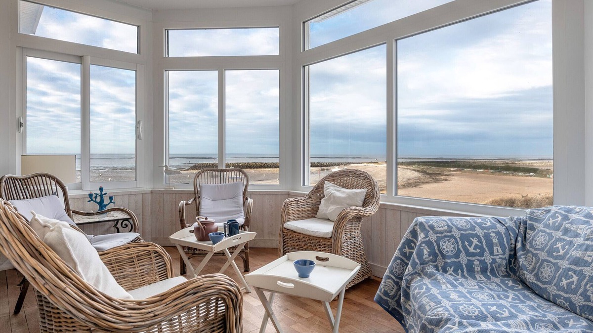 Loire-Atlantique Ski Chalet | House for 12 - Sea view - La Bernerie beach