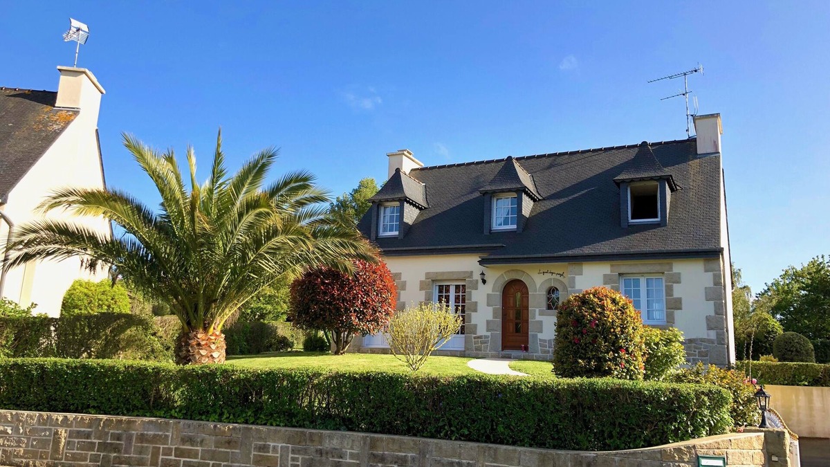 Etables-sur-Mer House | House for 10 people - sea view, beach 600m away, ideal with family or friends