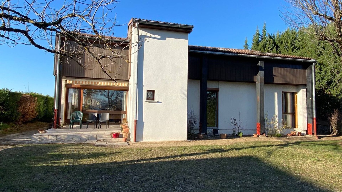Thiers House | House for 2 to 12 people, residential area