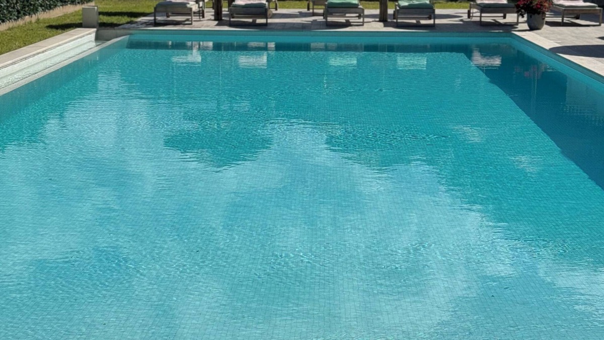 Tizzano House | House for 2 to 6 people, swimming pool, sandy beach 700 metres away
