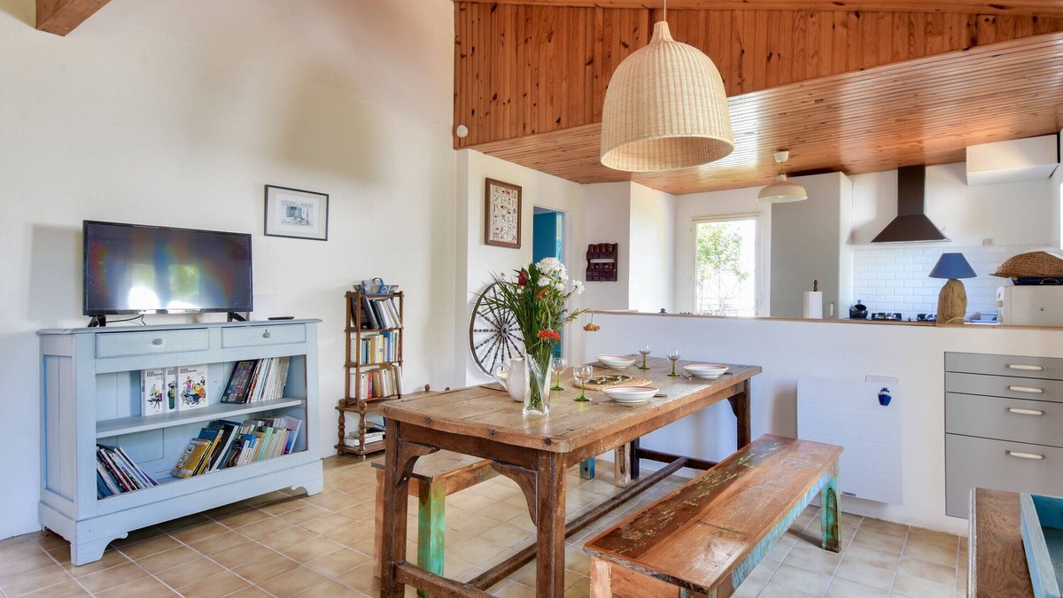 La Gueriniere House | House for 4- Garden - 600m from the beach