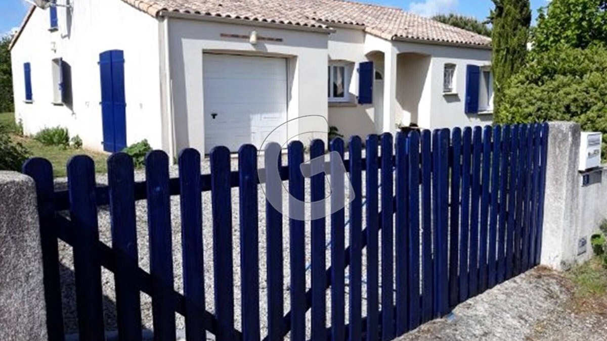 Angles House | House for 4 with private garden and parking, near beach - Angles