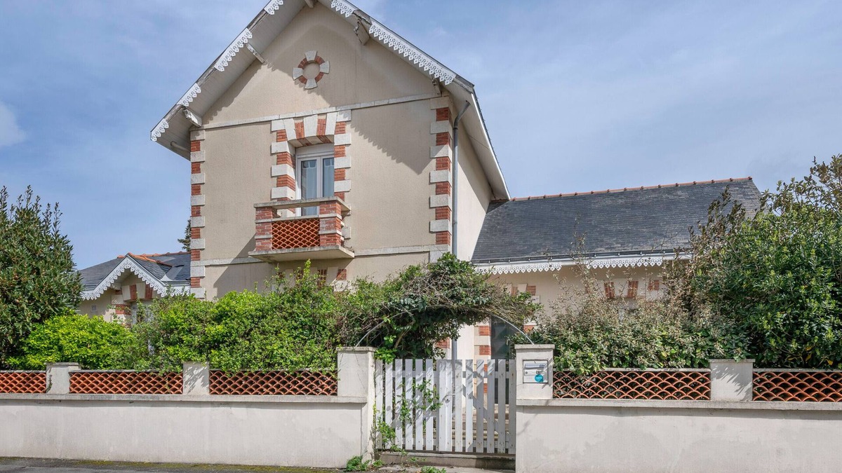 La Bernerie-en-Retz Ski Chalet | House for 6 in Bernerie , 270m from the beach