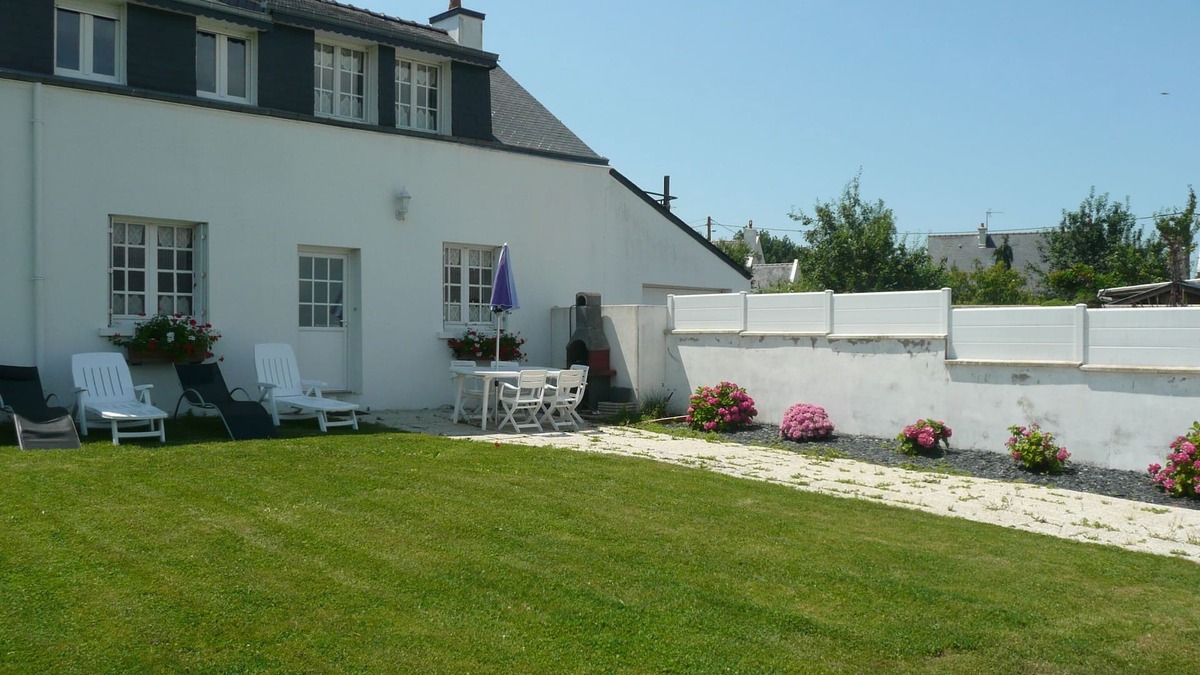 Damgan House | HOUSE FOR 6 PEOPLE IN OLD LONGERE 500M DAMGAN BEACH 56750