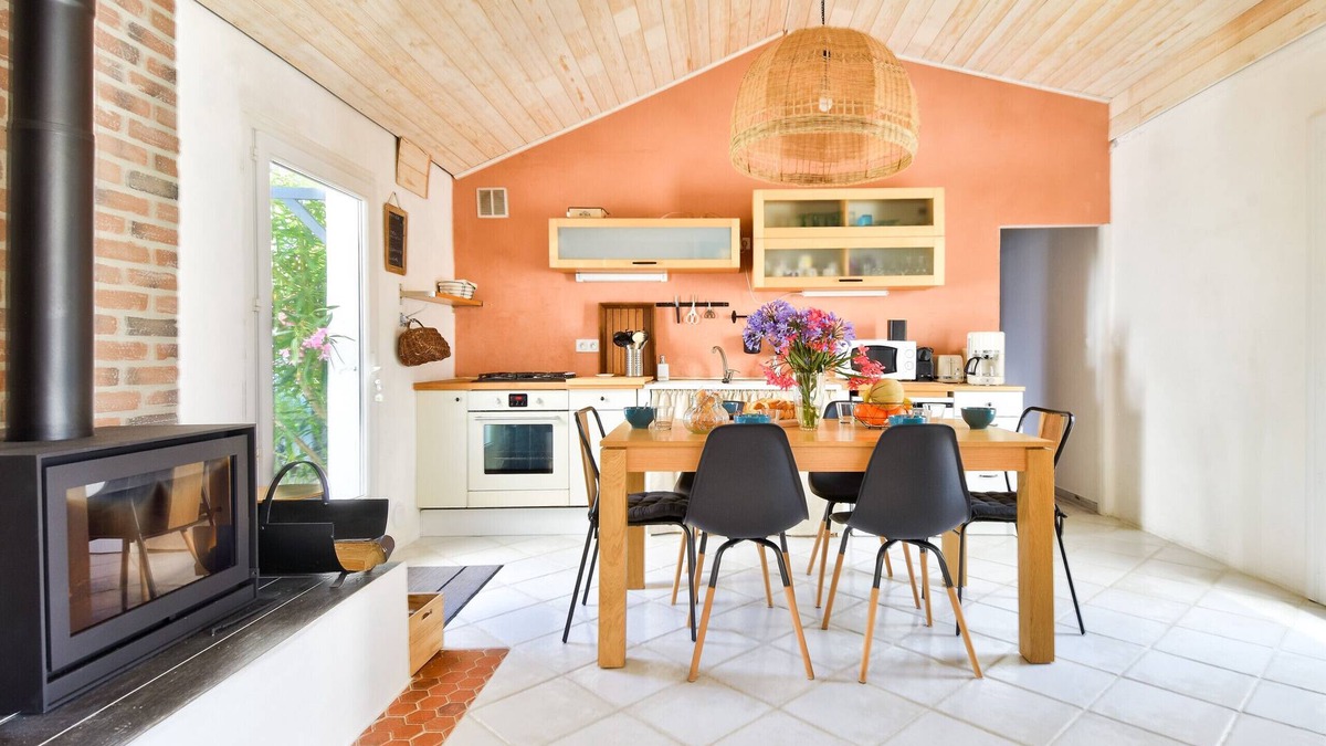 L'Epine Ski Chalet | House for 7, 800m from sea, with garden