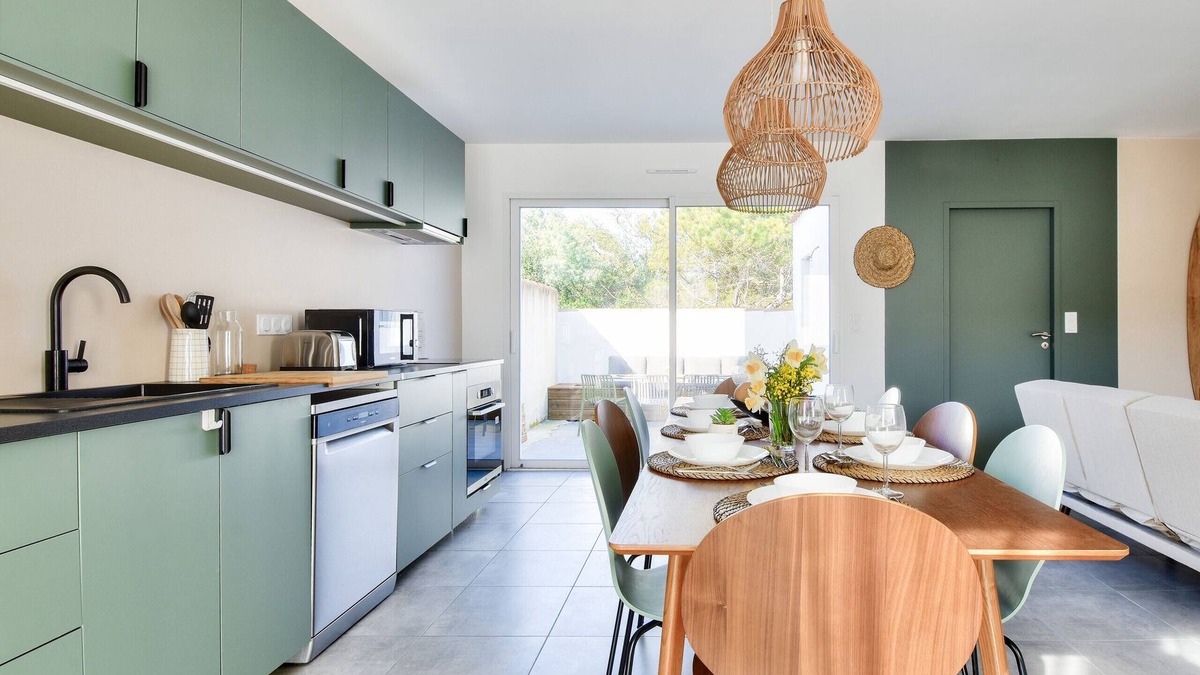 La Gueriniere House | House for 8 - 250m from the beach - Terrace
