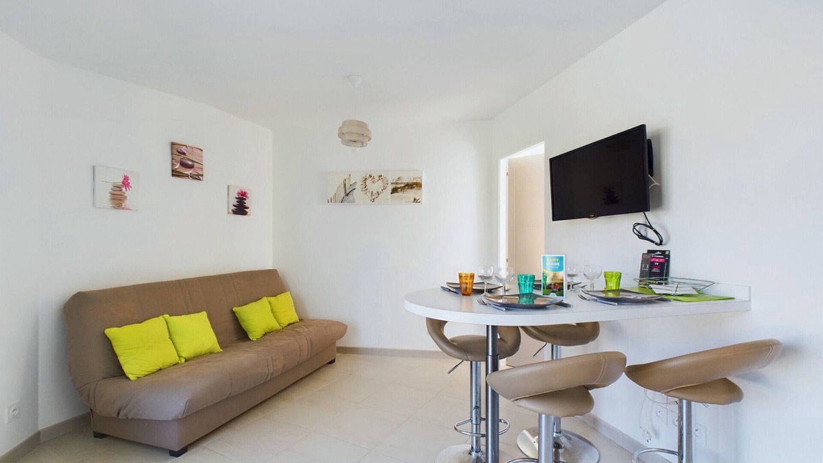 Saint-Hilaire-de-Riez Ski Chalet | House for 4 between beaches and salt marshes