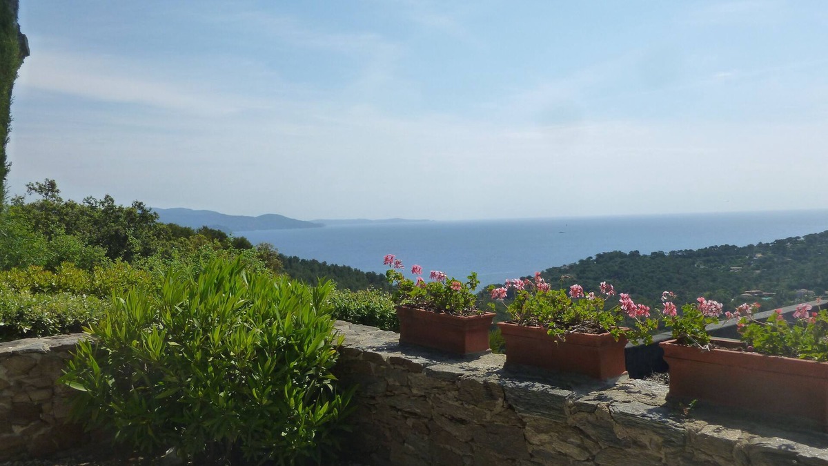 Cap Benat House | House for rent in Gaou Bénat - Bormes les Mimosas