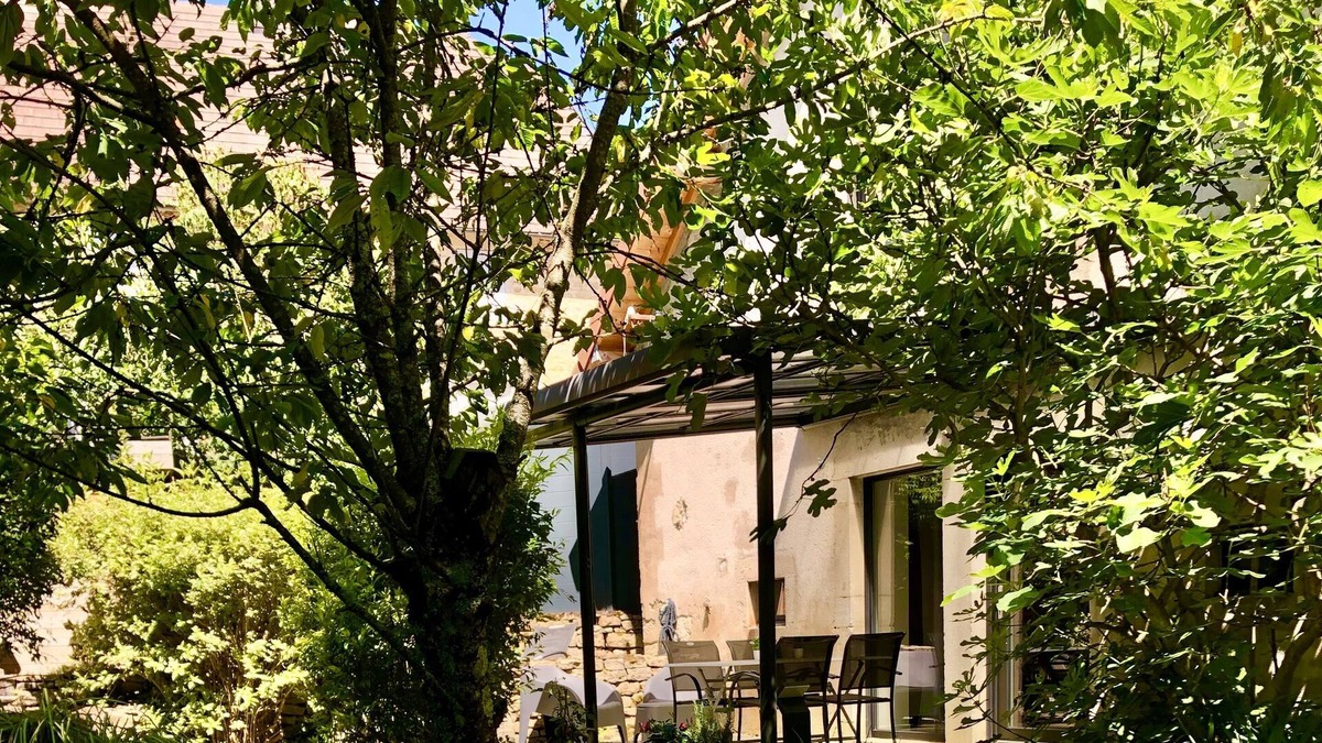 Courbouzon House | House