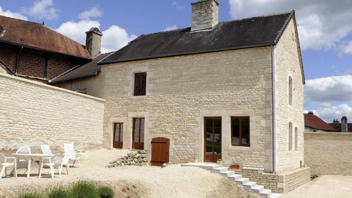 Les Riceys House | House